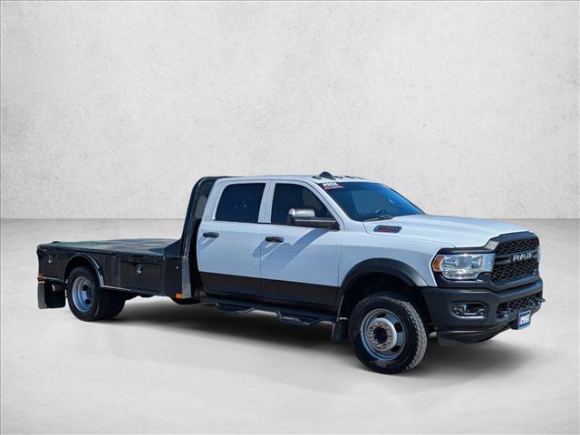 Used 2022 RAM 5500 Tradesman AWD/4WD image 3