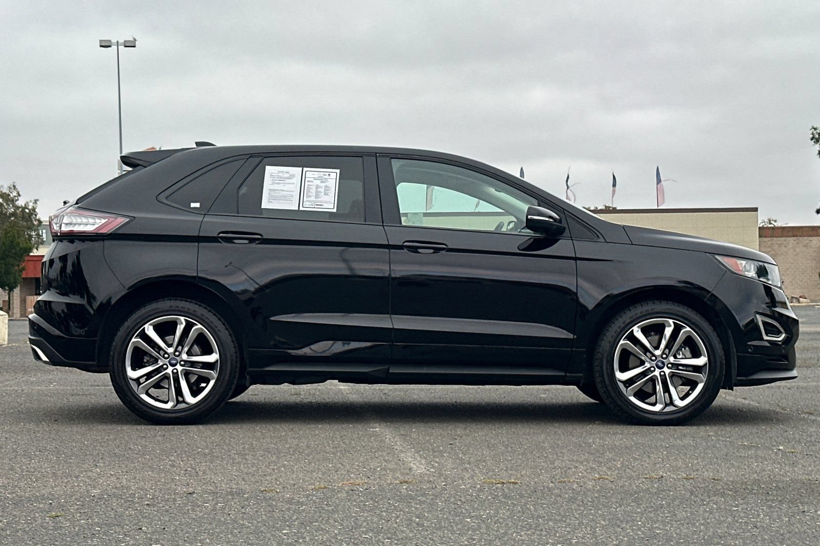 Used 2016 Ford Edge Sport w/ Equipment Group 401A AWD/4WD image 2