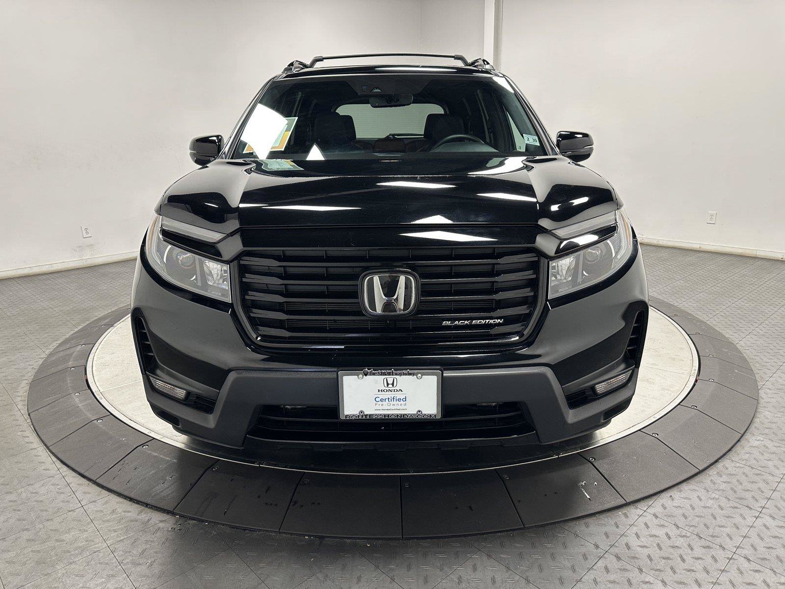 Certified 2025 Honda Passport Black Edition image 4
