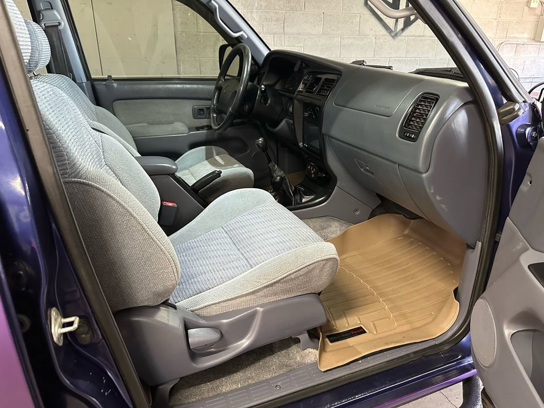 Used 1998 Toyota 4Runner SR5 image 24