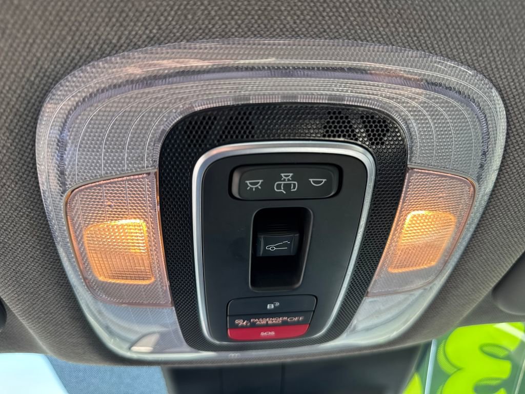 Used 2025 Hyundai Elantra SEL image 24