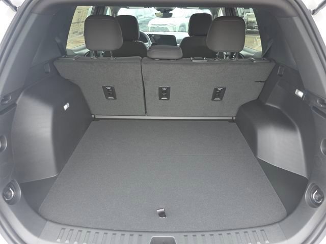 New 2026 Chevrolet Equinox LT w/ Safety and Technology Package image 18