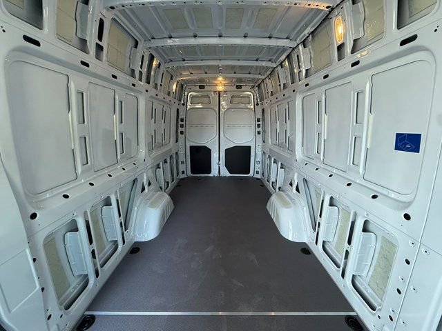 New 2025 Mercedes-Benz Sprinter 2500 image 23