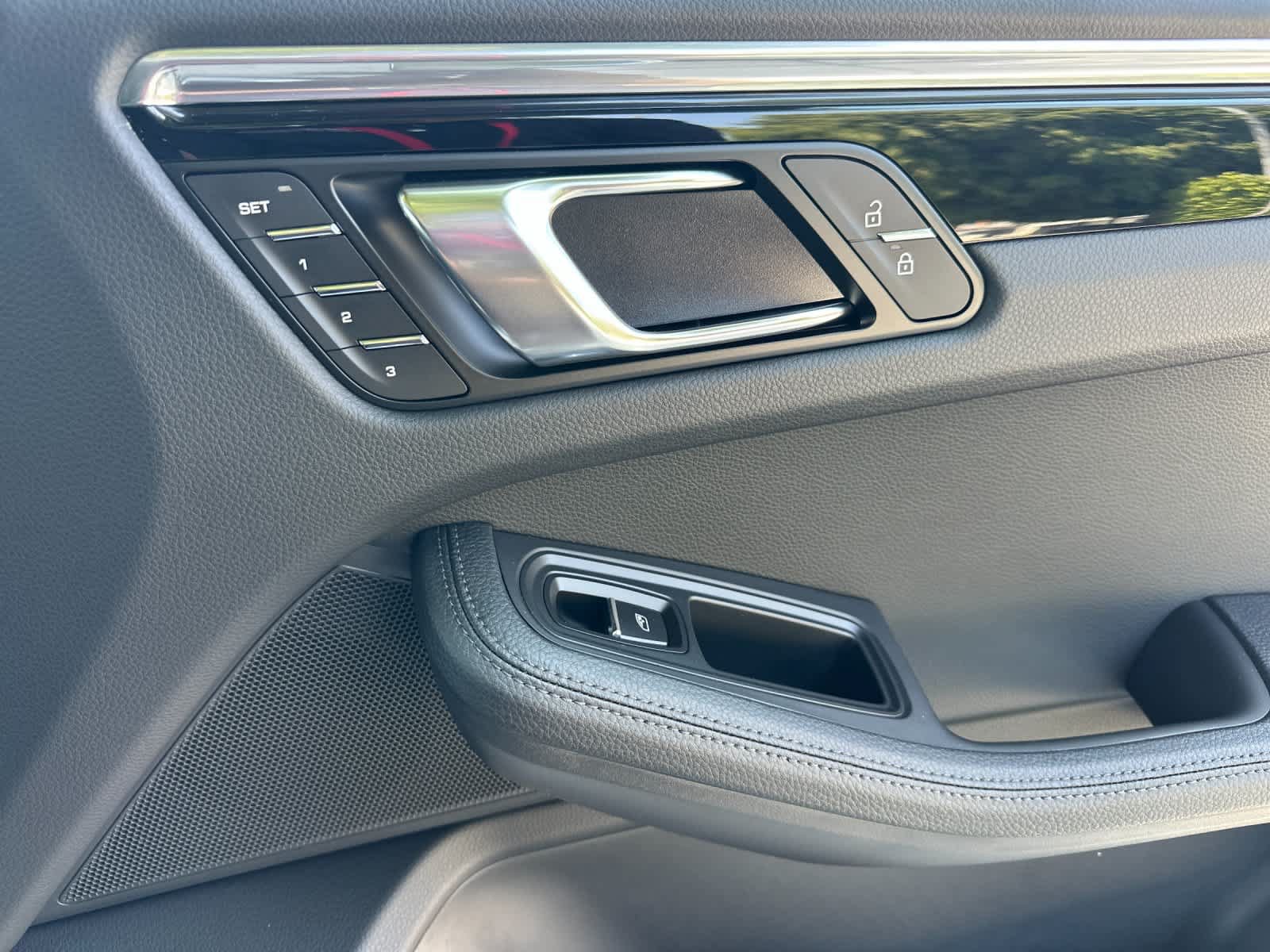New 2026 Porsche Macan AWD/4WD image 19