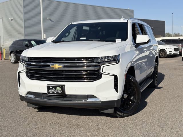 Used 2024 Chevrolet Suburban LT AWD/4WD image 3