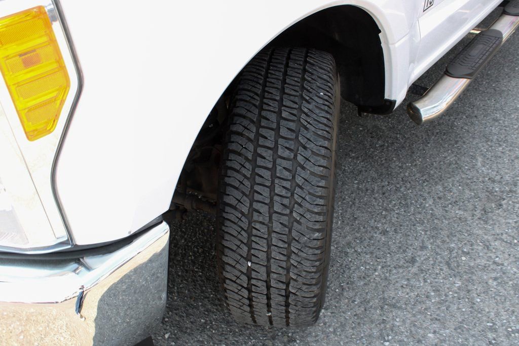 Used 2017 Ford F350 XL w/ Power Equipment Group image 40