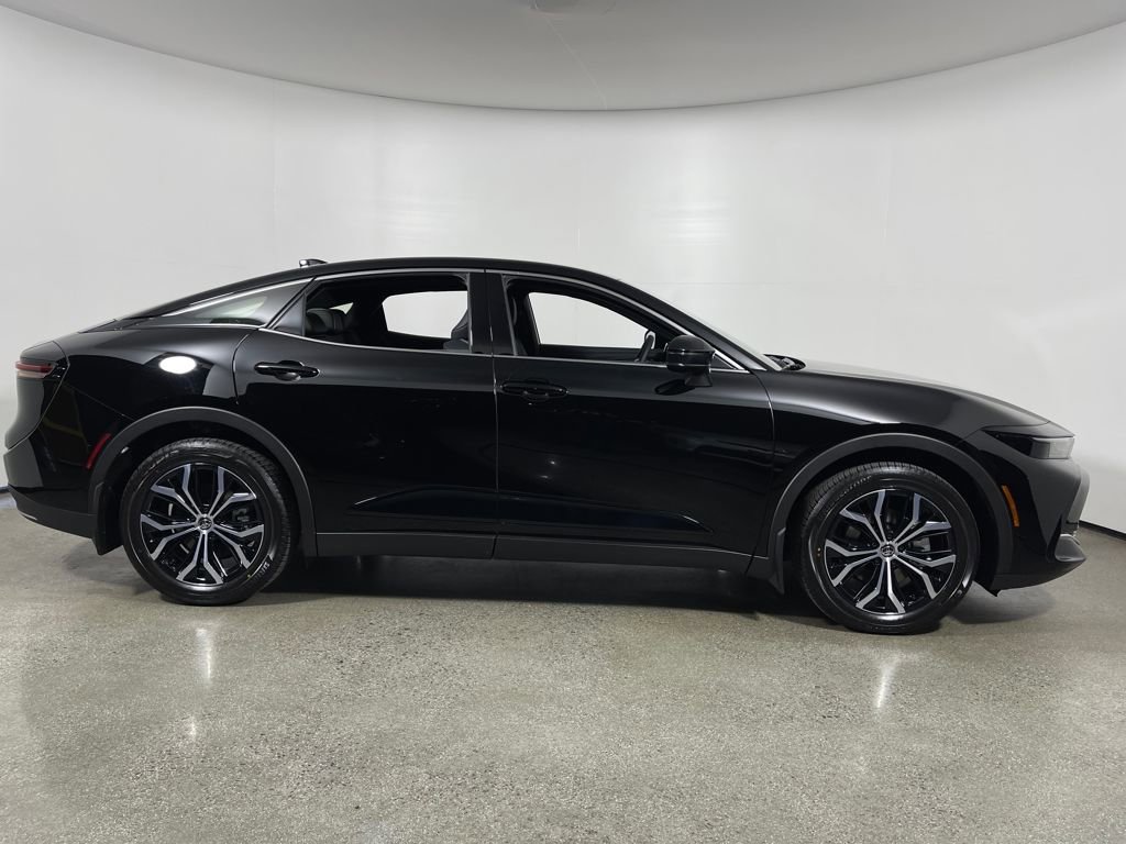 New 2026 Toyota Crown XLE image 2