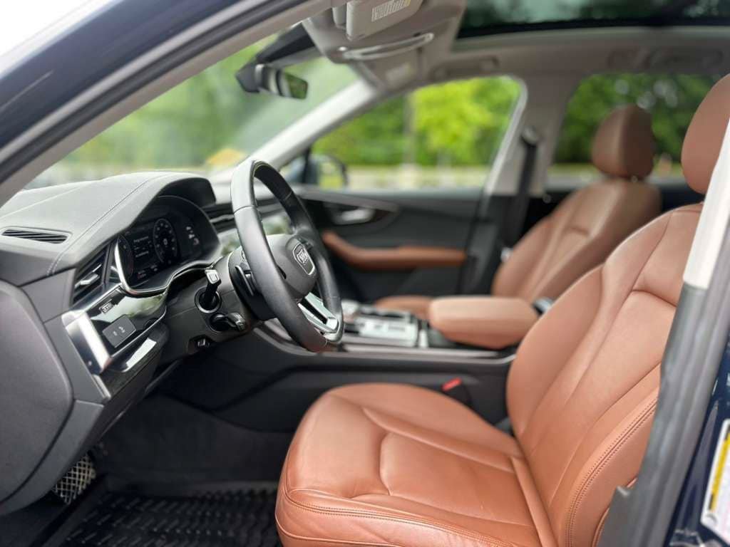 Used 2023 Audi Q7 2.0T Premium w/ Convenience Package AWD/4WD image 14