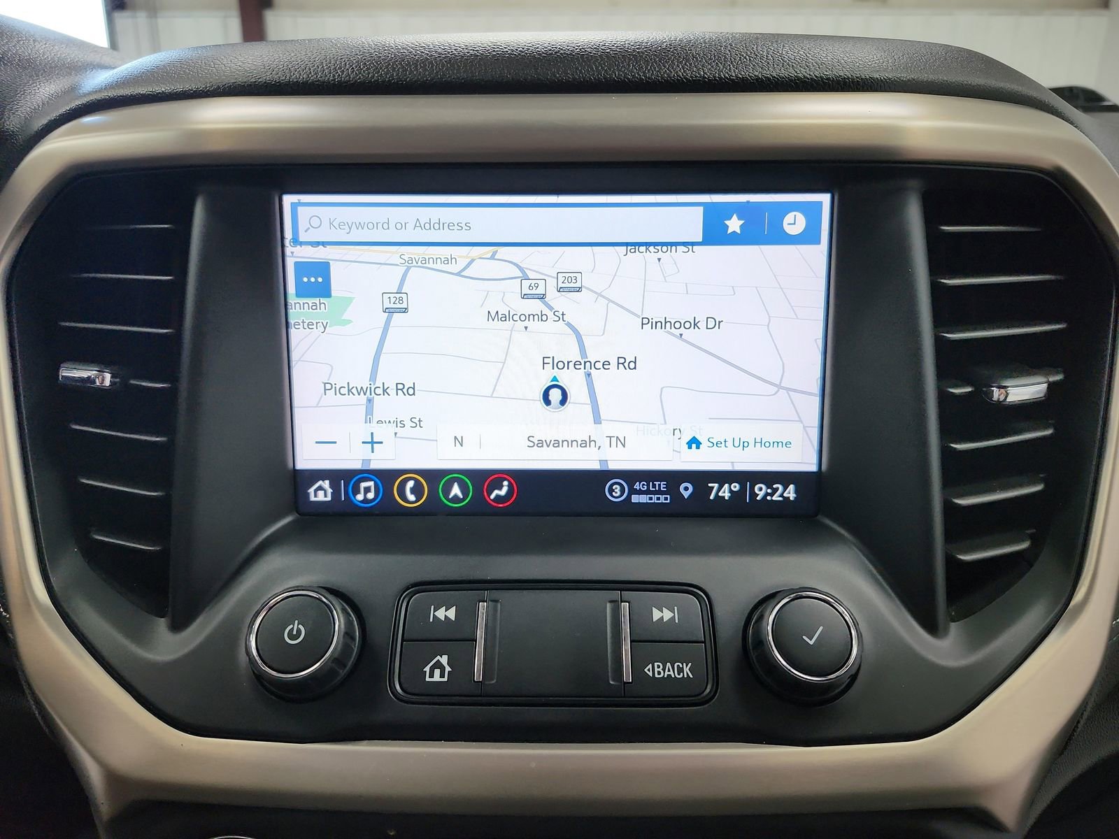 Used 2022 GMC Acadia Denali w/ LPO, Floor Liner Package FWD image 29