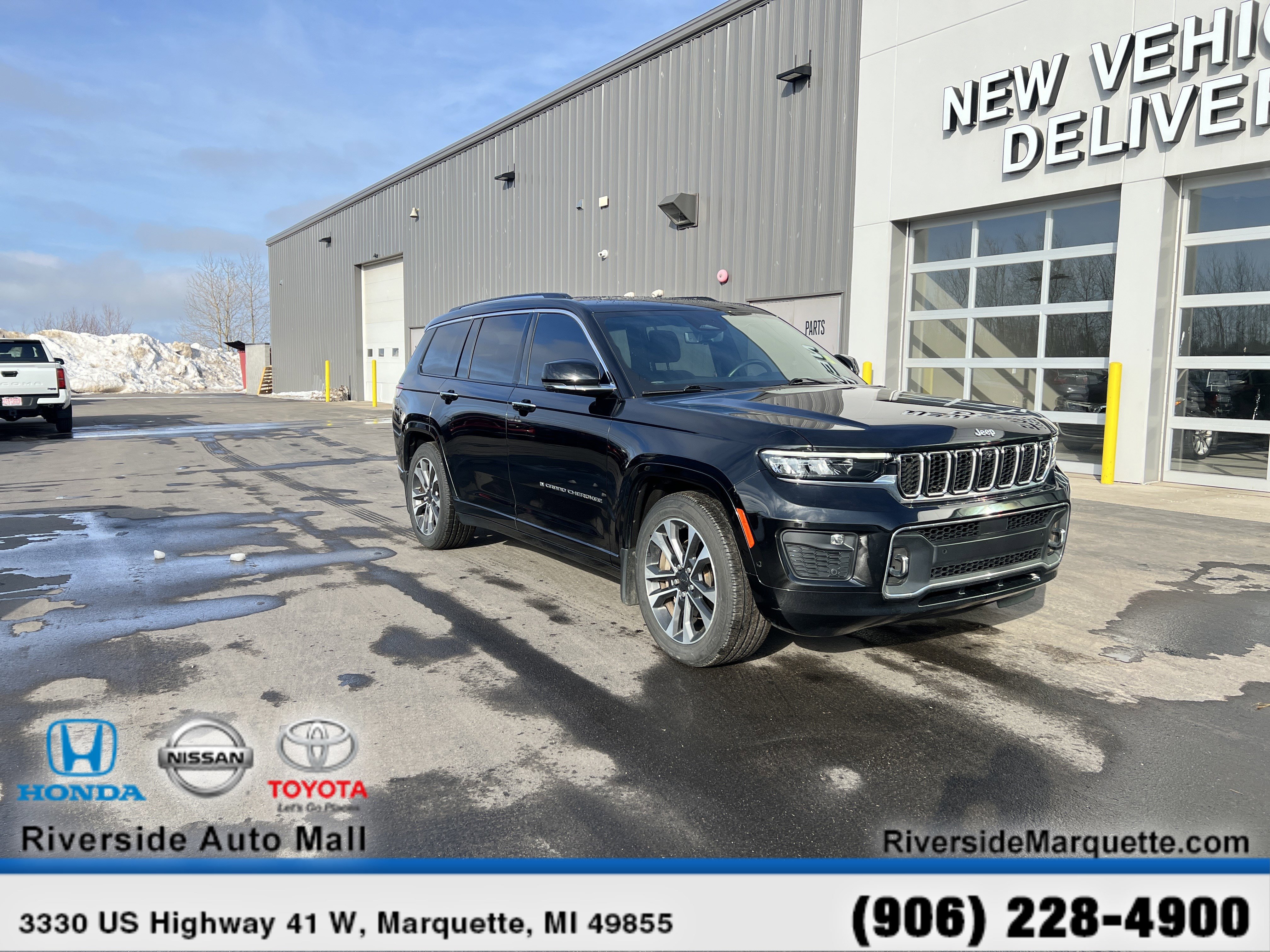 Used 2022 Jeep Grand Cherokee L Overland w/ Advanced Protech Group III image 1