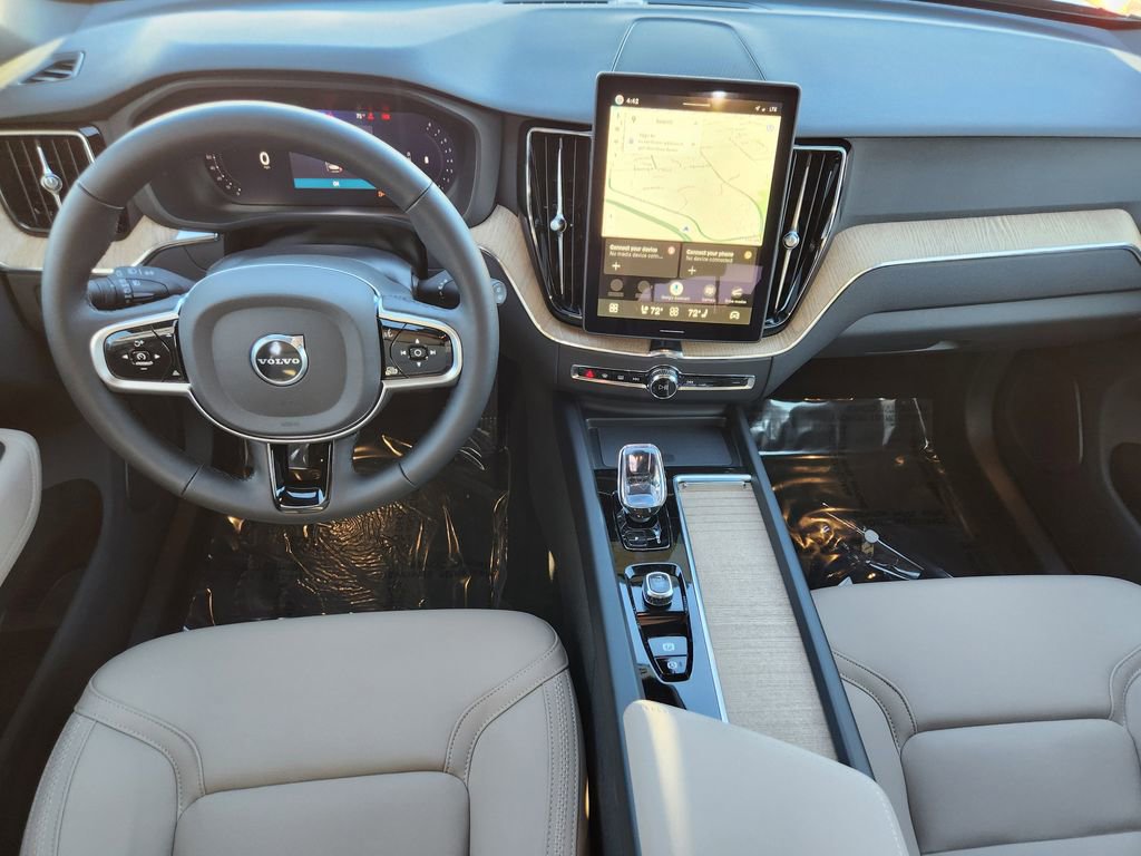 New 2026 Volvo XC60 B5 Plus w/ Climate Package image 15