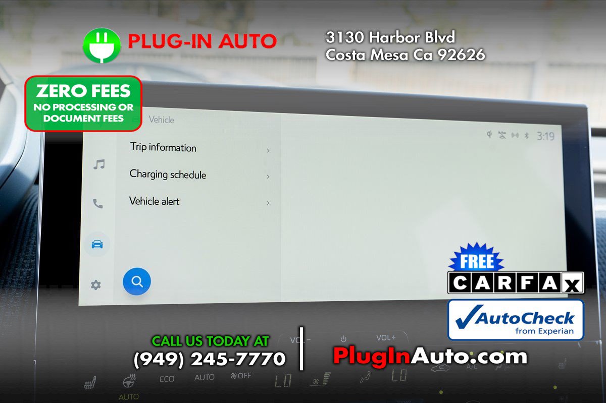 Used 2023 Subaru Solterra AWD image 32