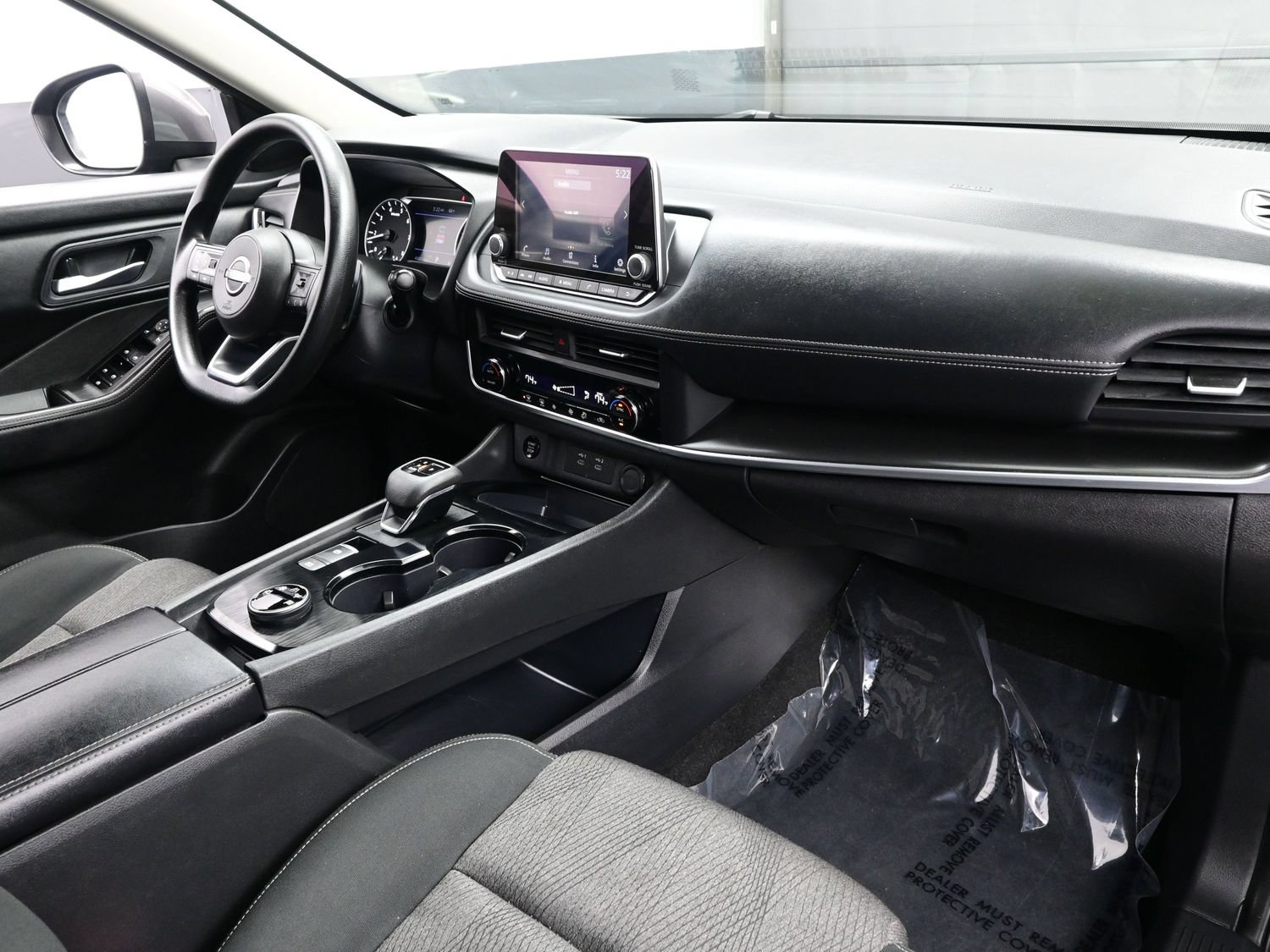Used 2024 Nissan Rogue SV AWD/4WD image 17