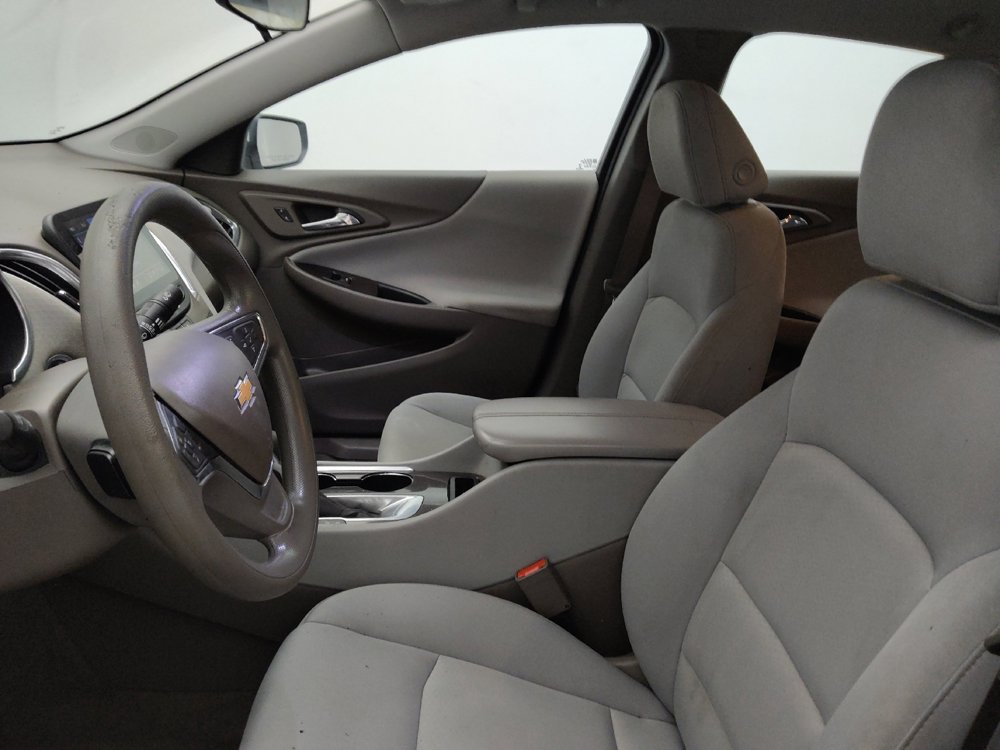 Used 2021 Chevrolet Malibu LT FWD image 17