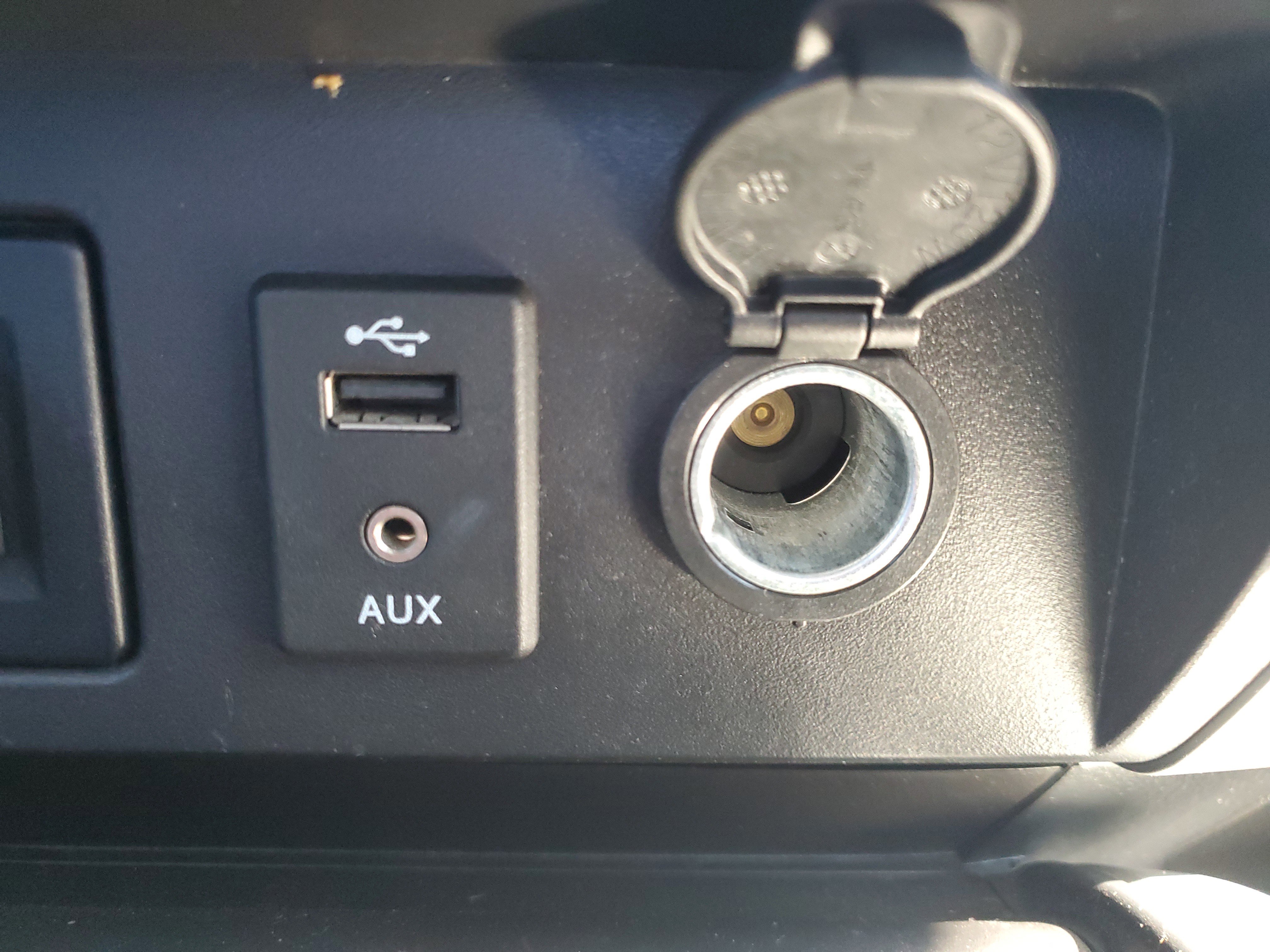 Used 2018 Nissan Titan PRO-4X w/ Pro-4x Convenience Package image 28