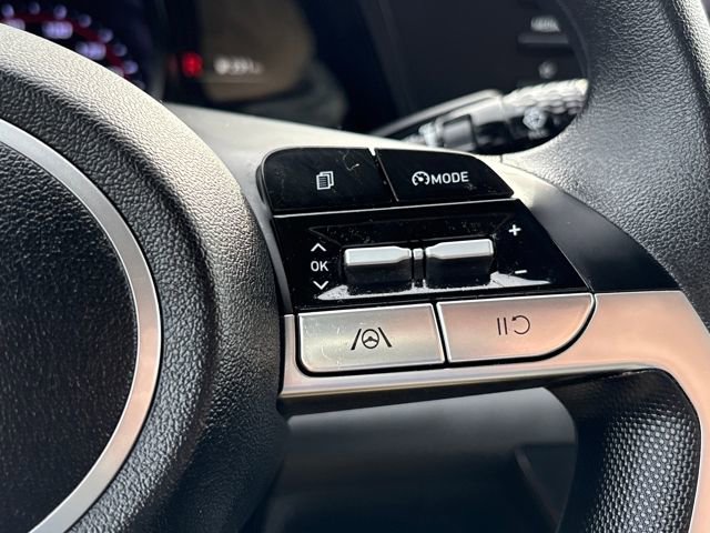 Used 2023 Hyundai Elantra SEL image 17