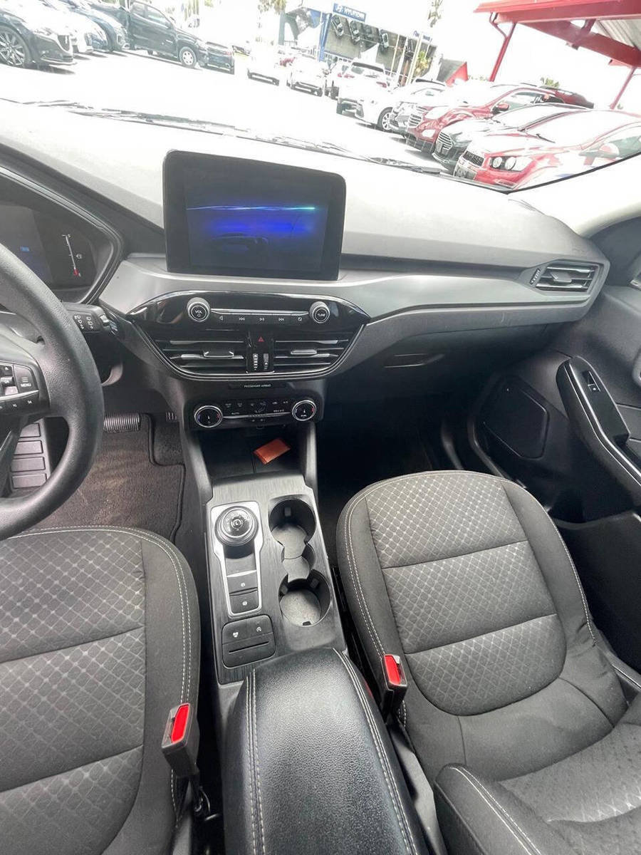 Used 2025 Ford Escape Active FWD image 6