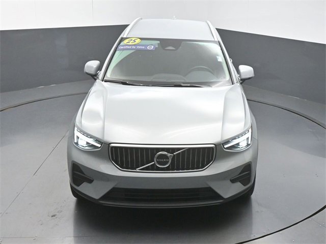 Used 2025 Volvo XC40 B5 Core image 44