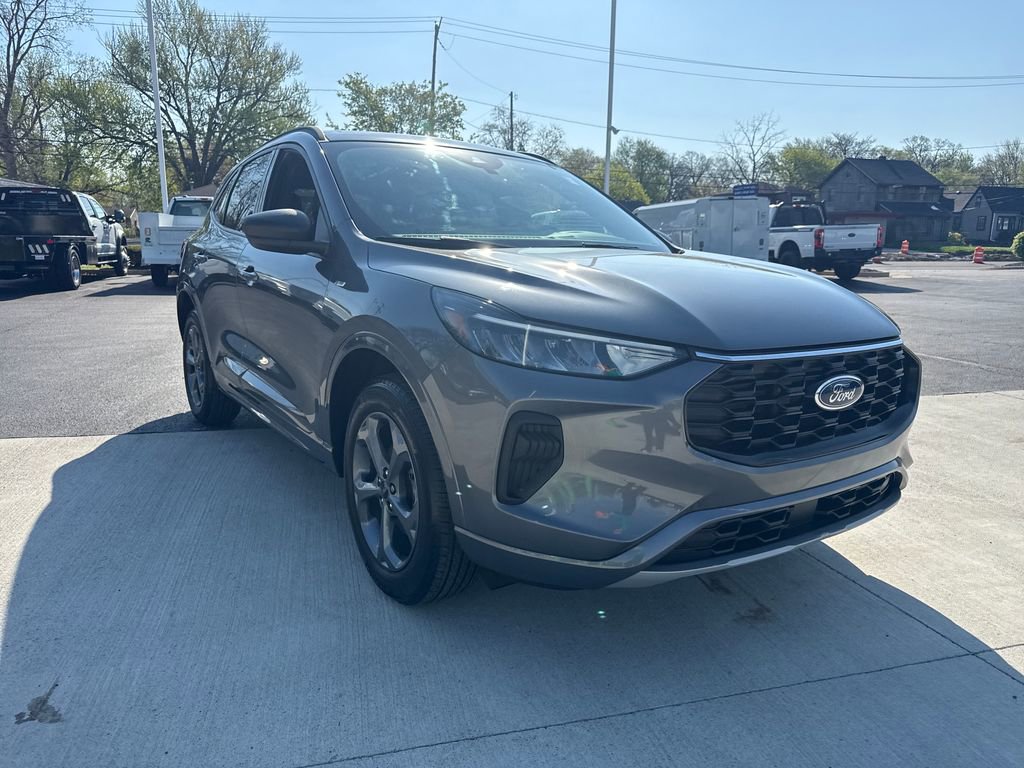 Used 2024 Ford Escape ST-Line w/ Tech Pack #1 image 4