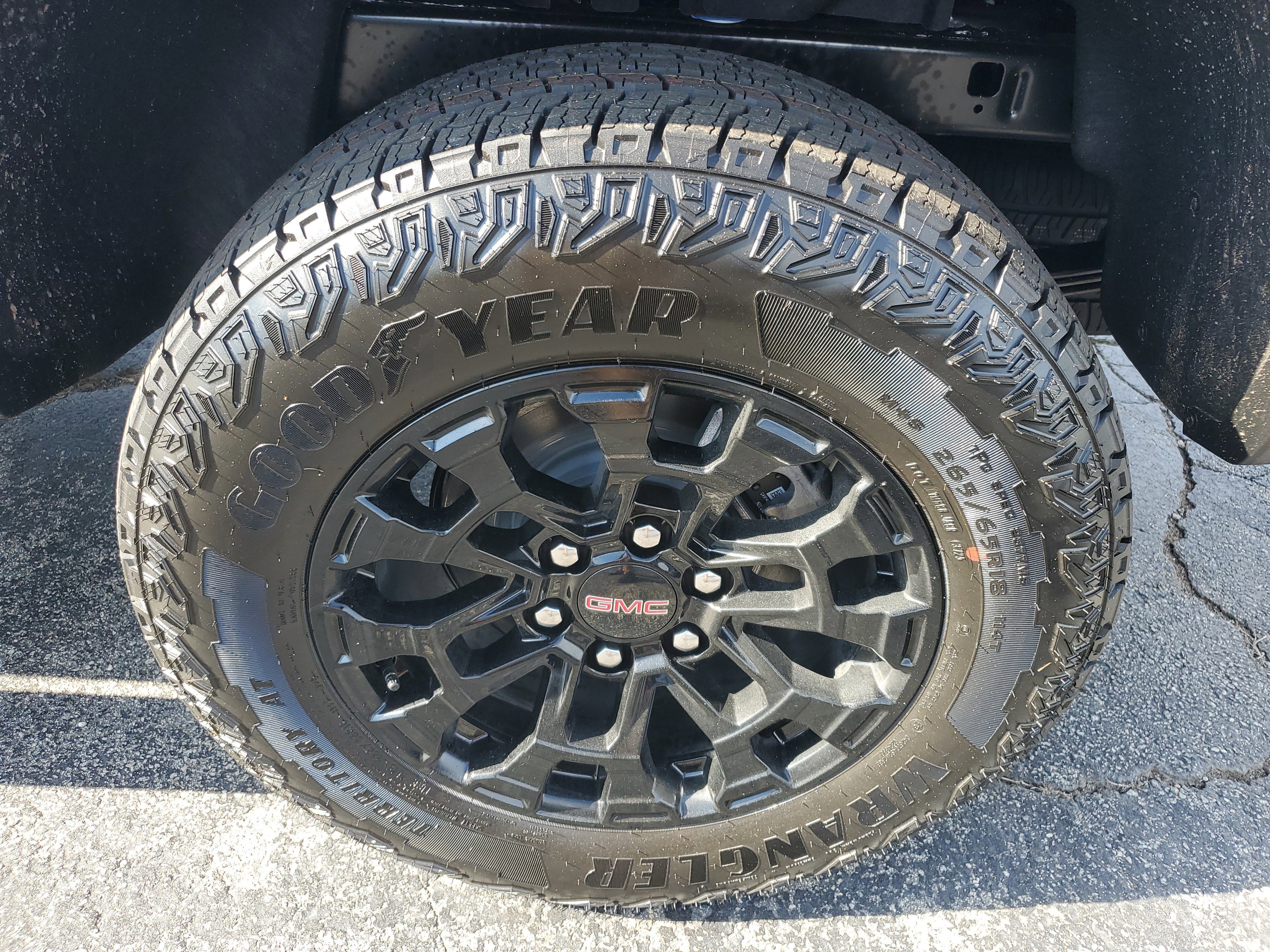 New 2026 GMC Canyon Elevation image 8