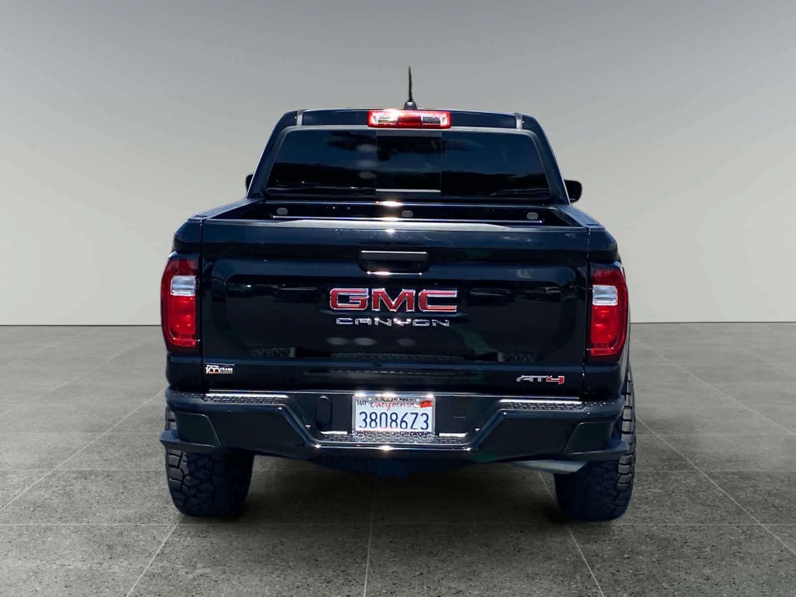 Used 2024 GMC Canyon AT4 AWD/4WD image 4