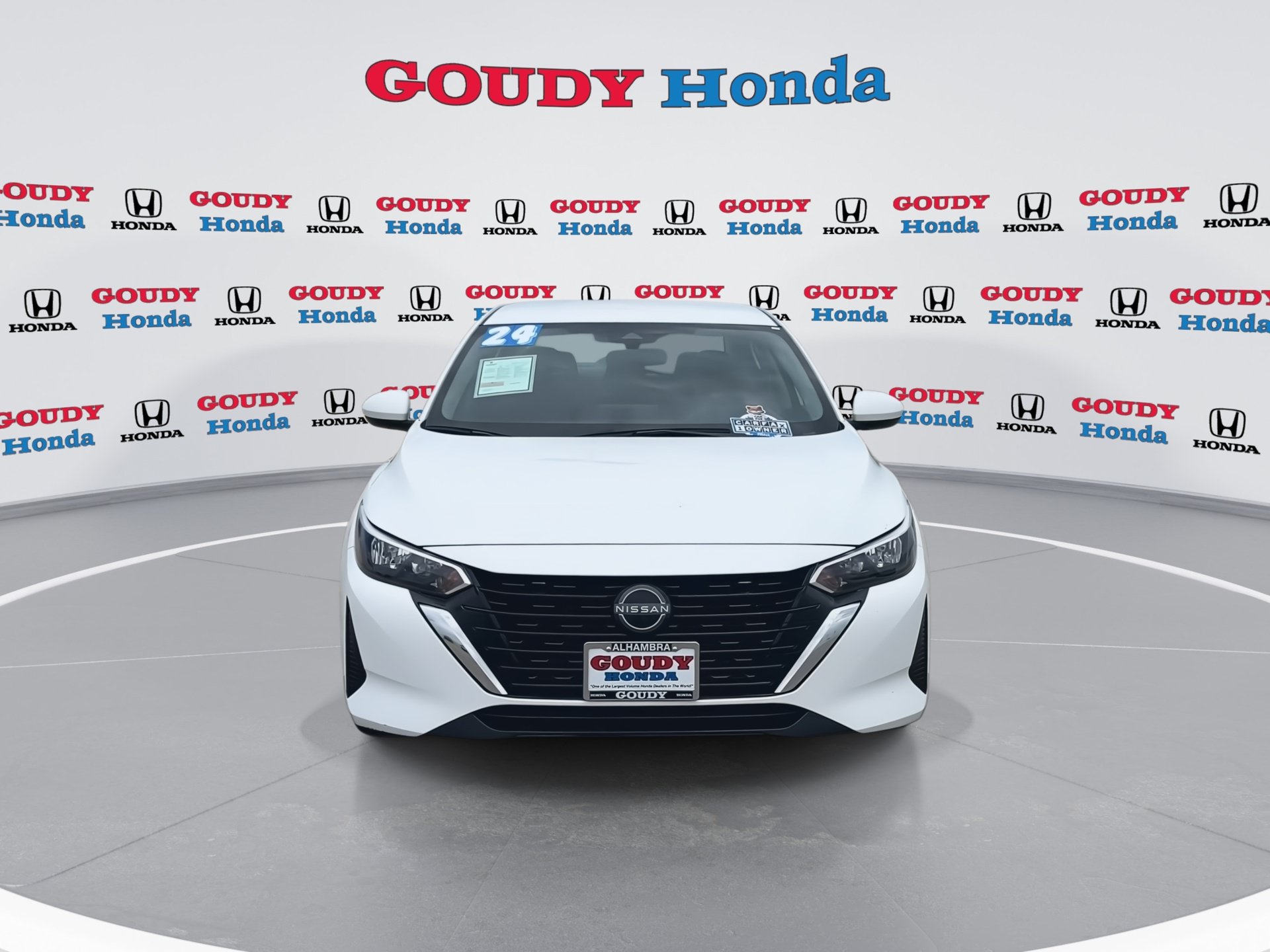 Used 2024 Nissan Sentra SV FWD image 3
