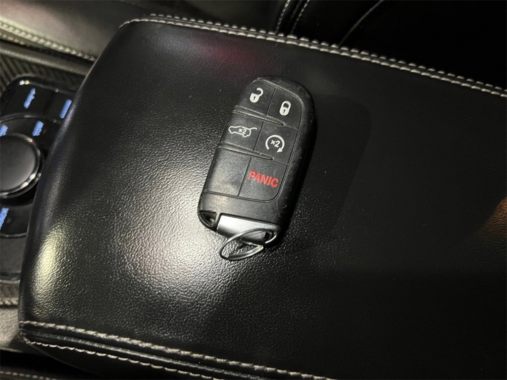 Used 2017 Jeep Grand Cherokee SRT image 46