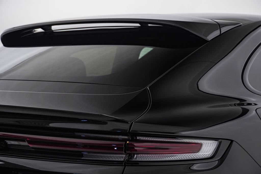 Certified 2026 Porsche Cayenne E-Hybrid Coupe AWD/4WD image 12