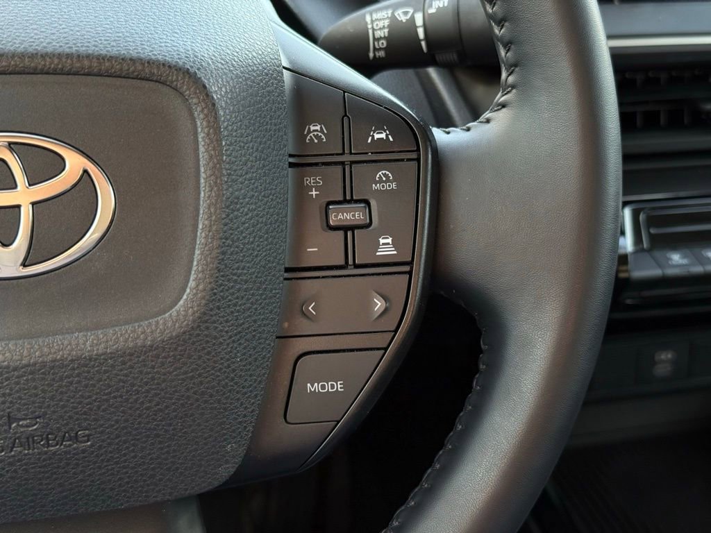 Used 2024 Toyota Prius LE image 30