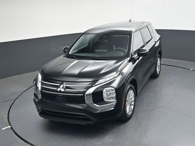 Used 2025 Mitsubishi Outlander ES image 20