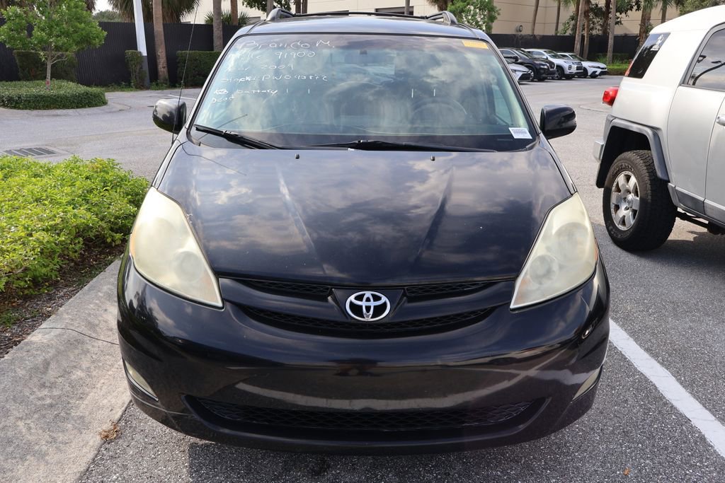 Used 2009 Toyota Sienna XLE FWD image 5