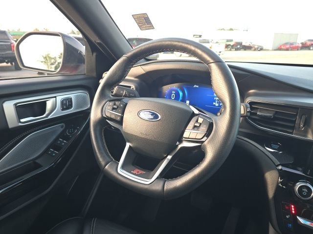 Used 2023 Ford Explorer ST w/ Equipment Group 401A AWD/4WD image 40
