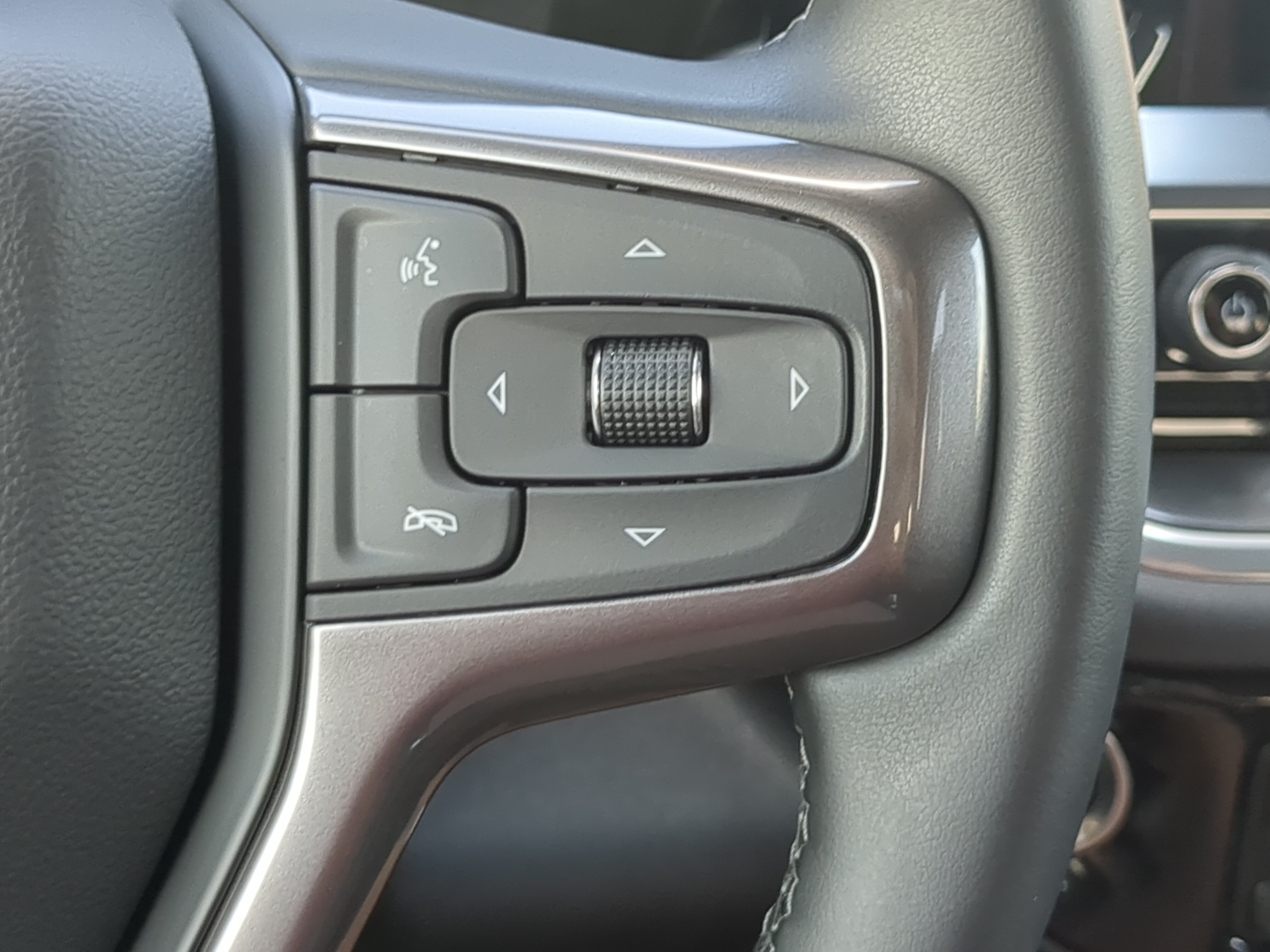 Used 2026 Chevrolet Silverado 3500 High Country w/ High Country Premium Package AWD/4WD image 25