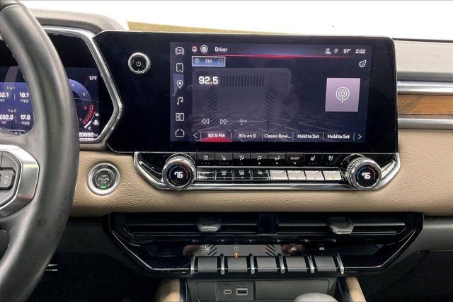 Used 2023 GMC Canyon Denali image 5