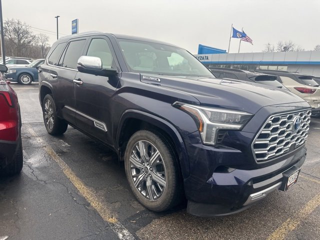 Used 2024 Toyota Sequoia Capstone image 9