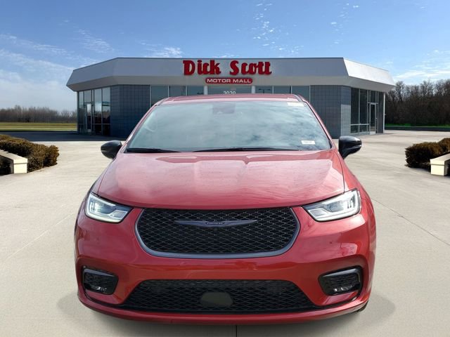 New 2026 Chrysler Pacifica Select FWD image 2