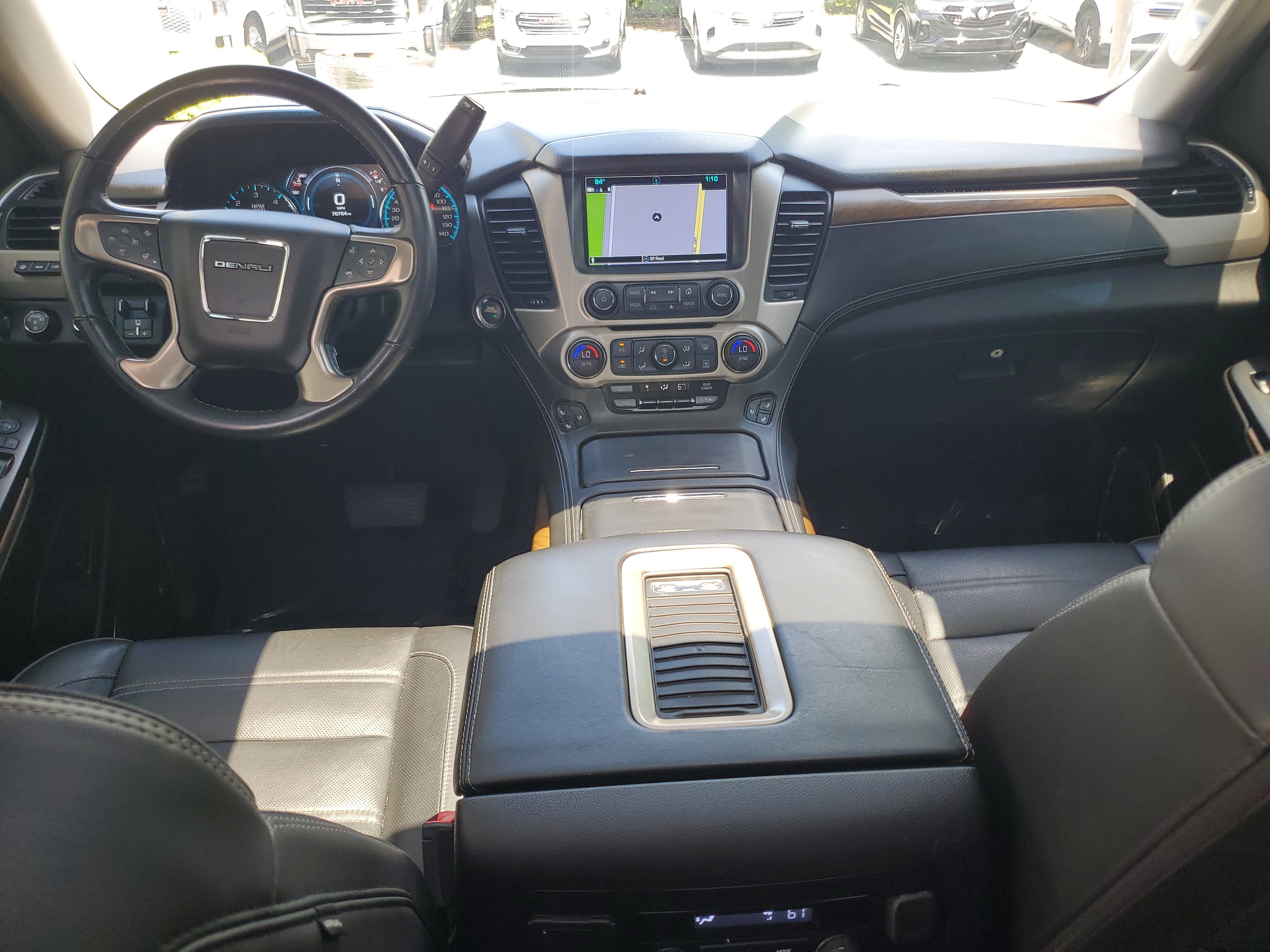 Used 2019 GMC Yukon XL Denali AWD/4WD image 15