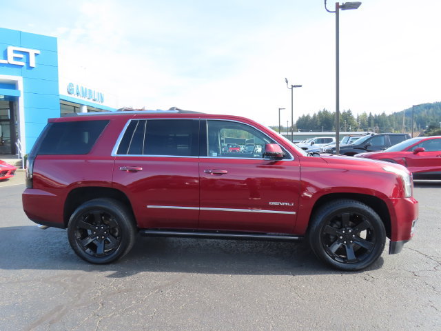 Used 2017 GMC Yukon Denali w/ Open Road Package AWD/4WD image 9