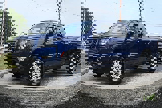 Used 2022 Nissan Frontier SV w/ Technology Package
