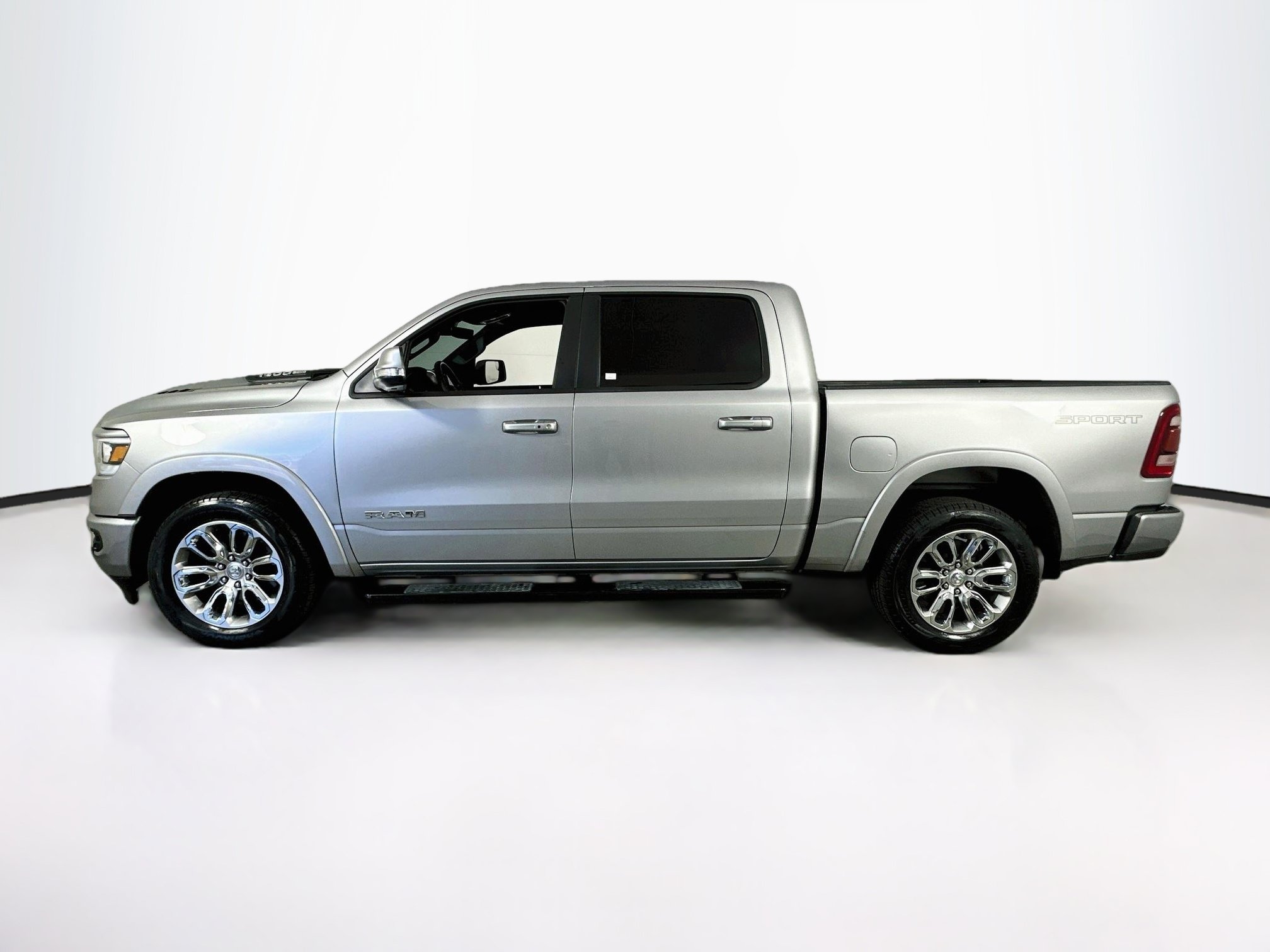 Used 2022 RAM 1500 Laramie w/ Sport Appearance Package RWD image 8