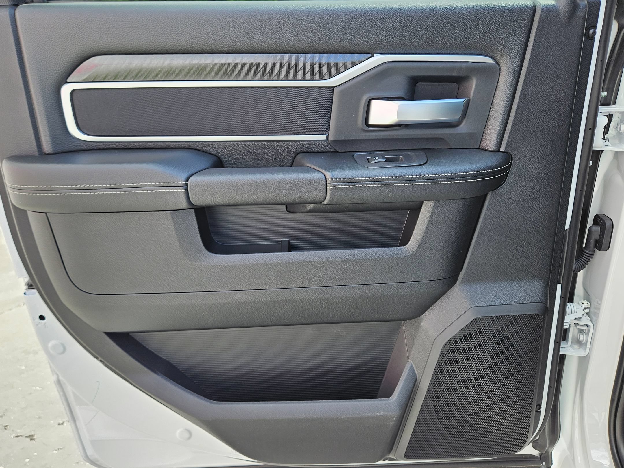 New 2026 RAM 2500 Big Horn AWD/4WD image 21