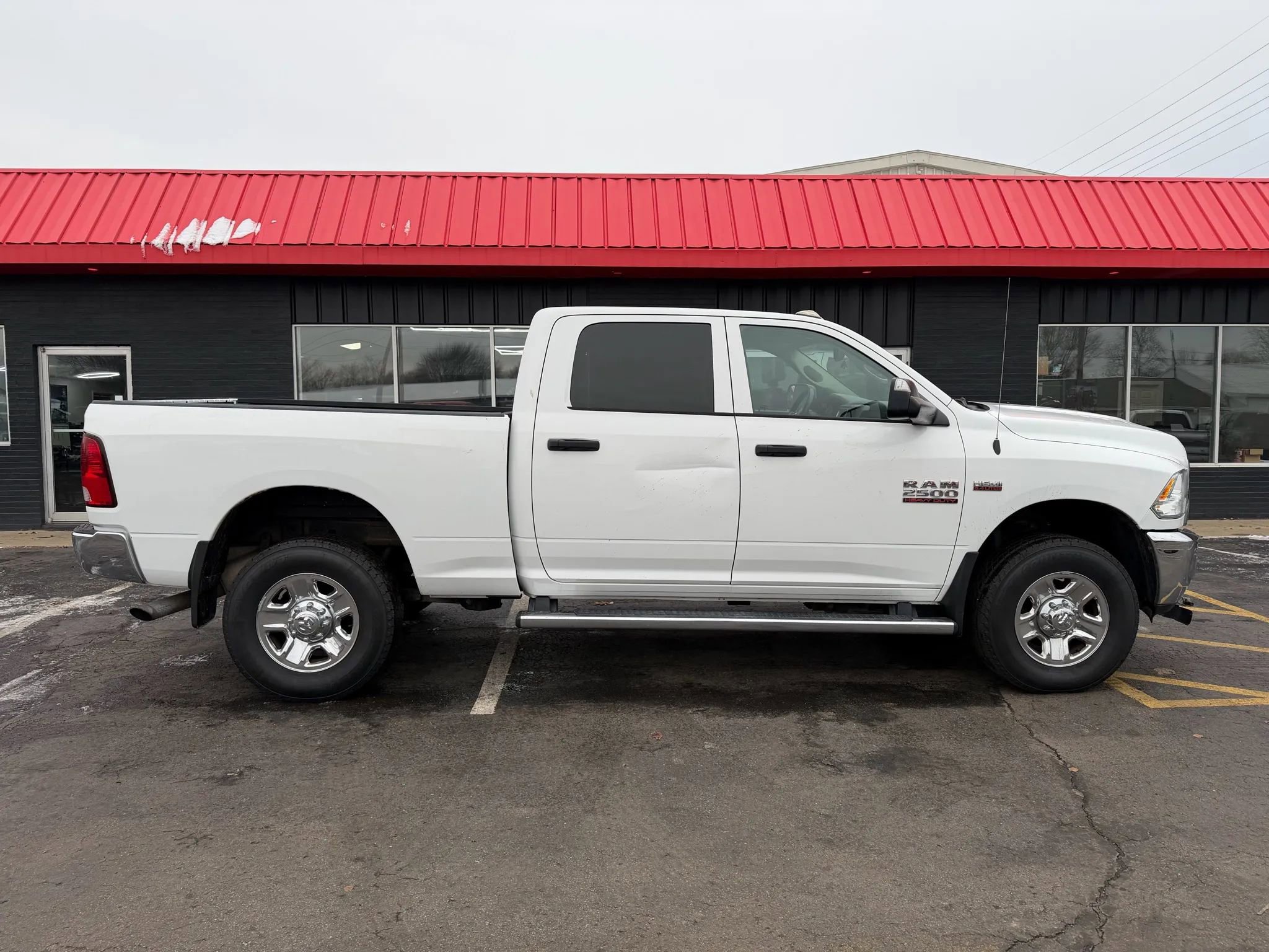 Used 2018 RAM 2500 Tradesman w/ Chrome Appearance Group image 4