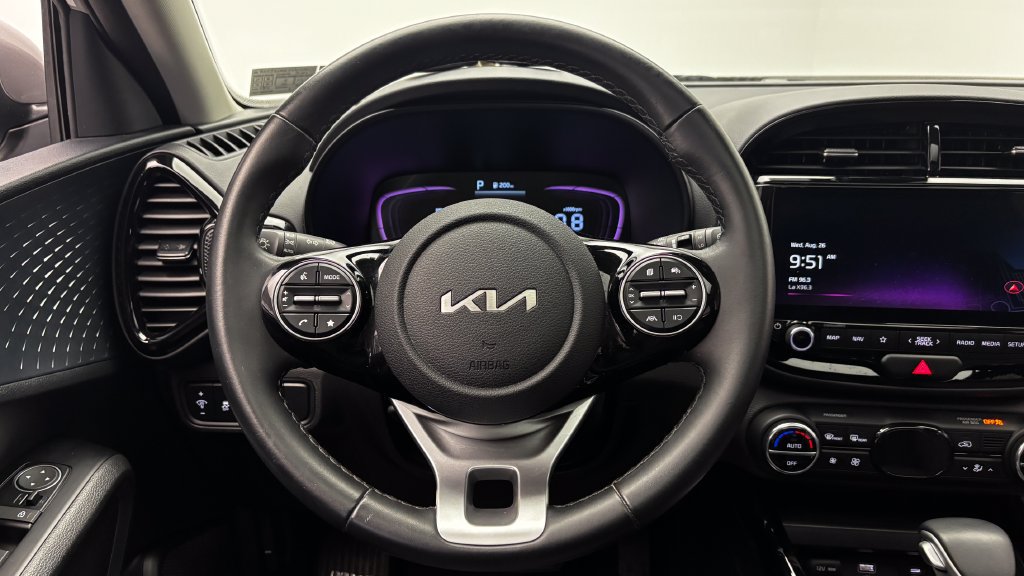 Used 2025 Kia Soul EX FWD image 27