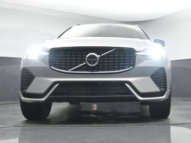 Used 2023 Volvo XC60 T8 Plus w/ Protection Package Premier AWD/4WD image 36