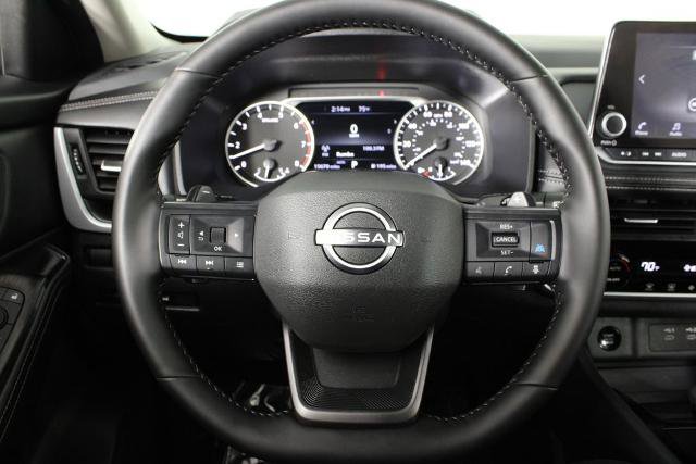 Certified 2025 Nissan Rogue SV image 10