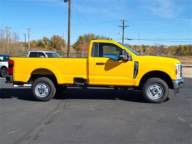 Used 2025 Ford F250 XL w/ 360-Degree Camera Package image 2