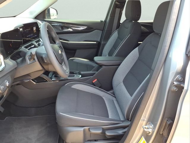 Used 2026 Chevrolet TrailBlazer LS w/ LS Convenience Package FWD image 17