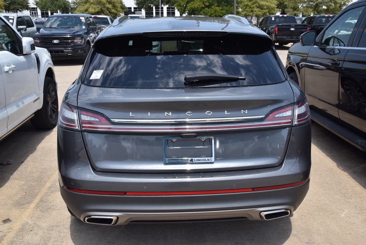 Used 2023 Lincoln Nautilus Reserve w/ Equipment Group 202A AWD/4WD image 7