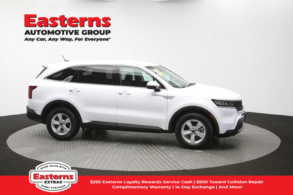Used 2023 Kia Sorento LX FWD image 45