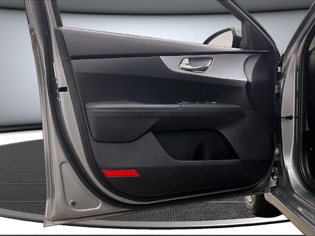 Used 2024 Kia Forte LXS FWD image 20